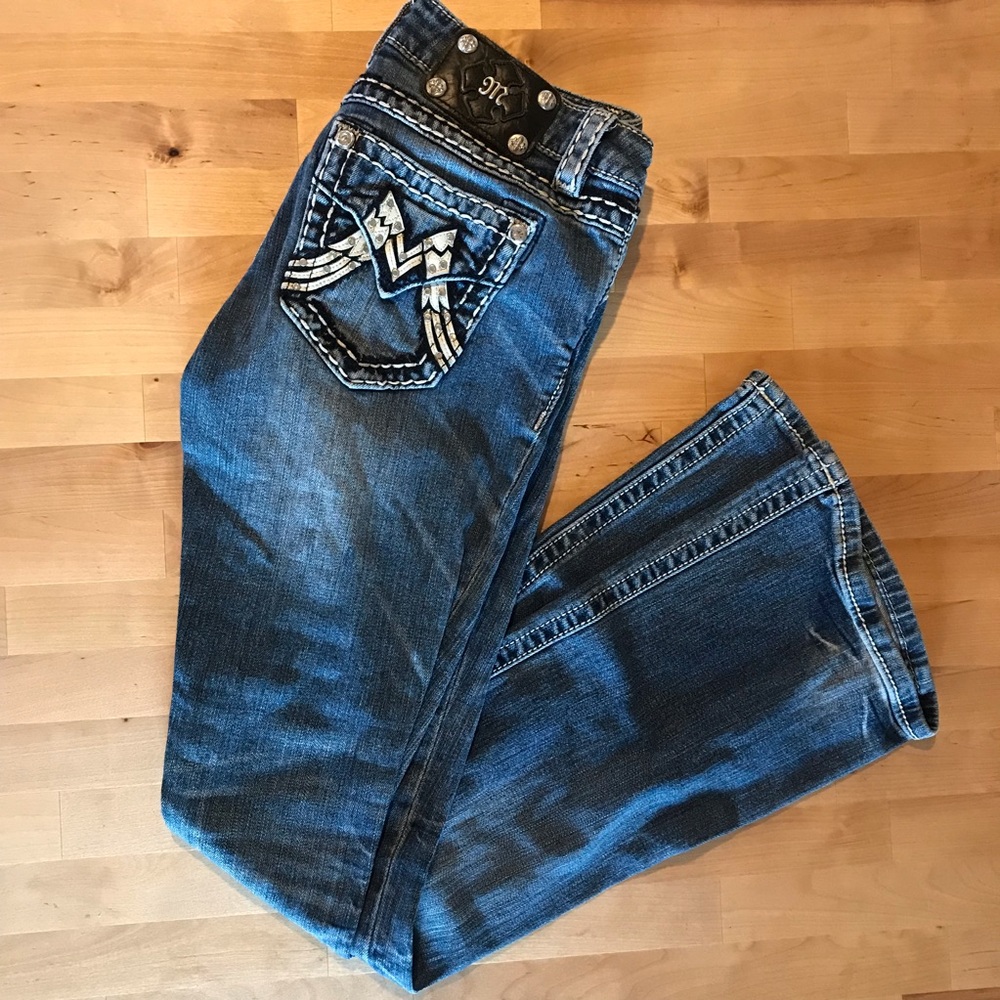 Miss Me Mid-Rise Bootcut | Size 28
